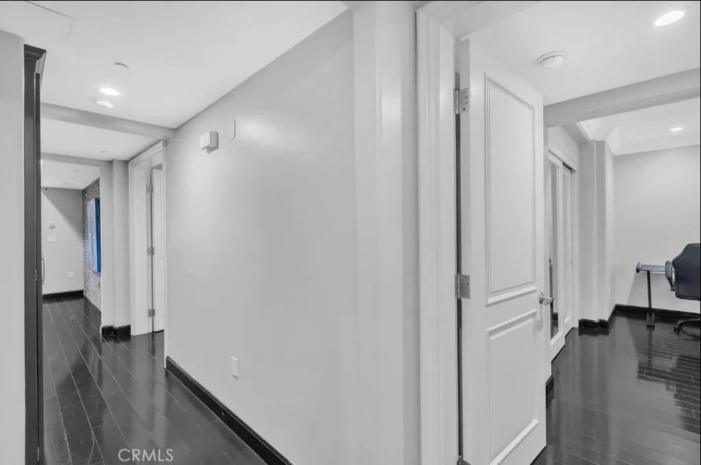 155 Cordova Street 203, Pasadena, California 91105 home-pic-38